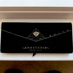 Anastasia Beverly Hills Prism Pallete
